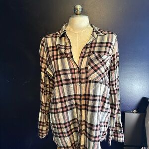 Express Pink & Black Plaid Button-Down Shirt – Size Large